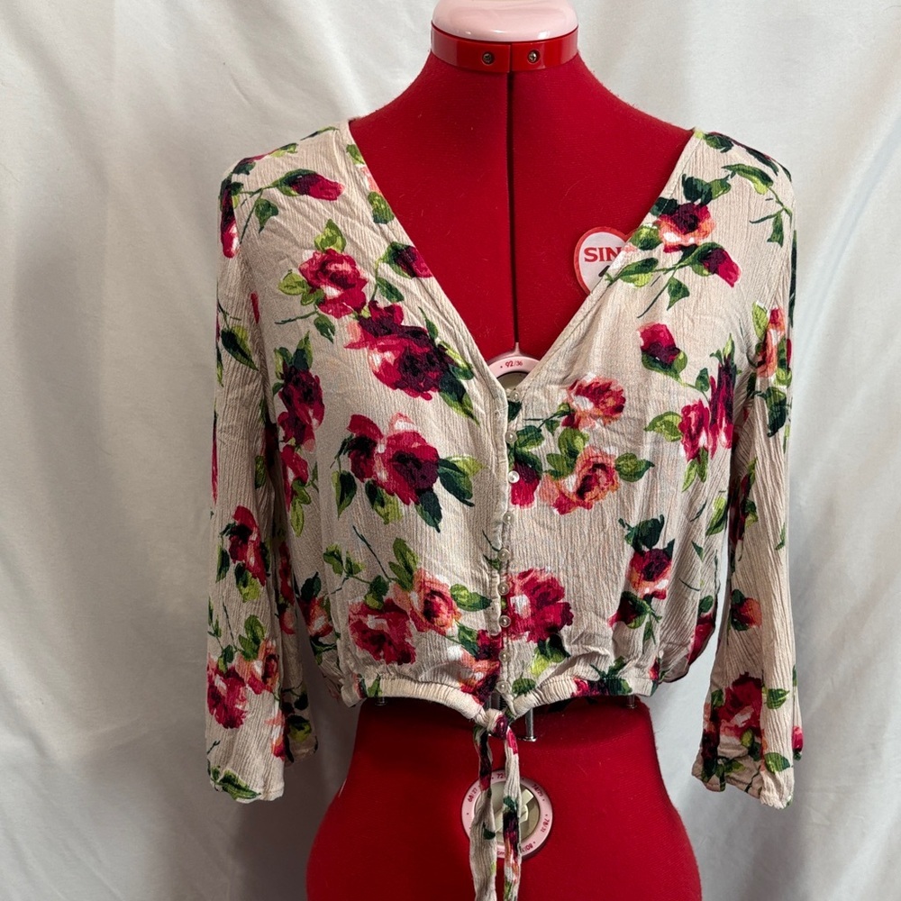 Floral V-Neck Tie-Front Blouse LL133